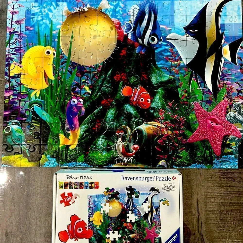 🧩 Finding Nemo Disney Pixar X Ravensburger 💯 piece Puzzle 🧩 6+ Handle Box📦